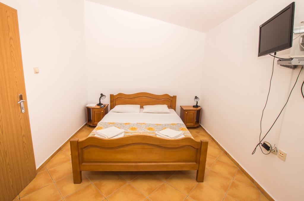 Apartments De Lara Utjeha Luaran gambar