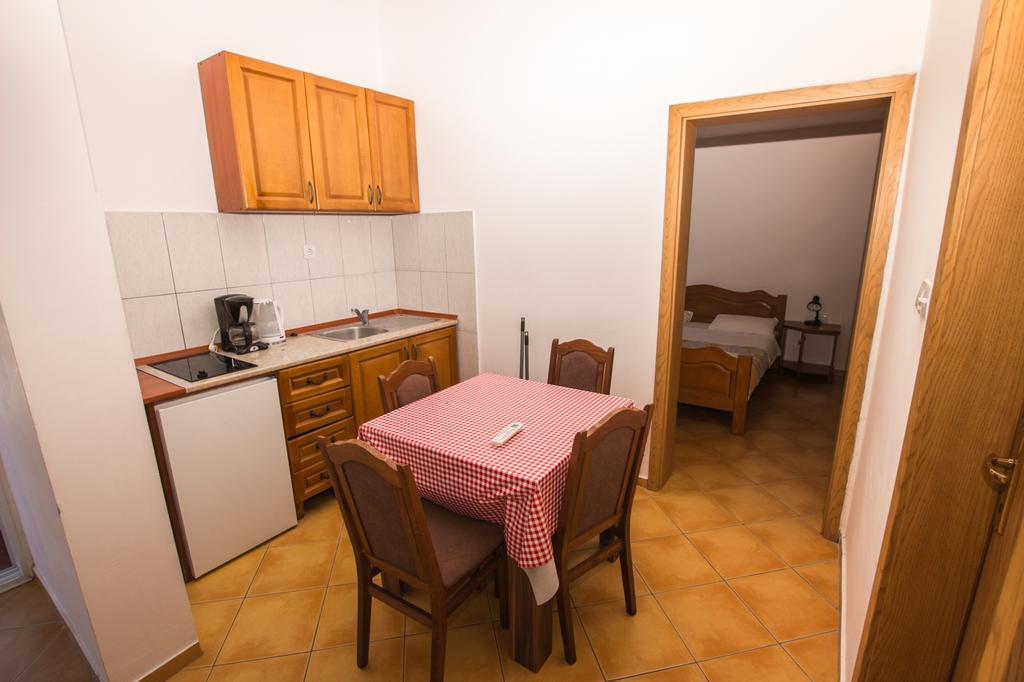 Apartments De Lara Utjeha Luaran gambar
